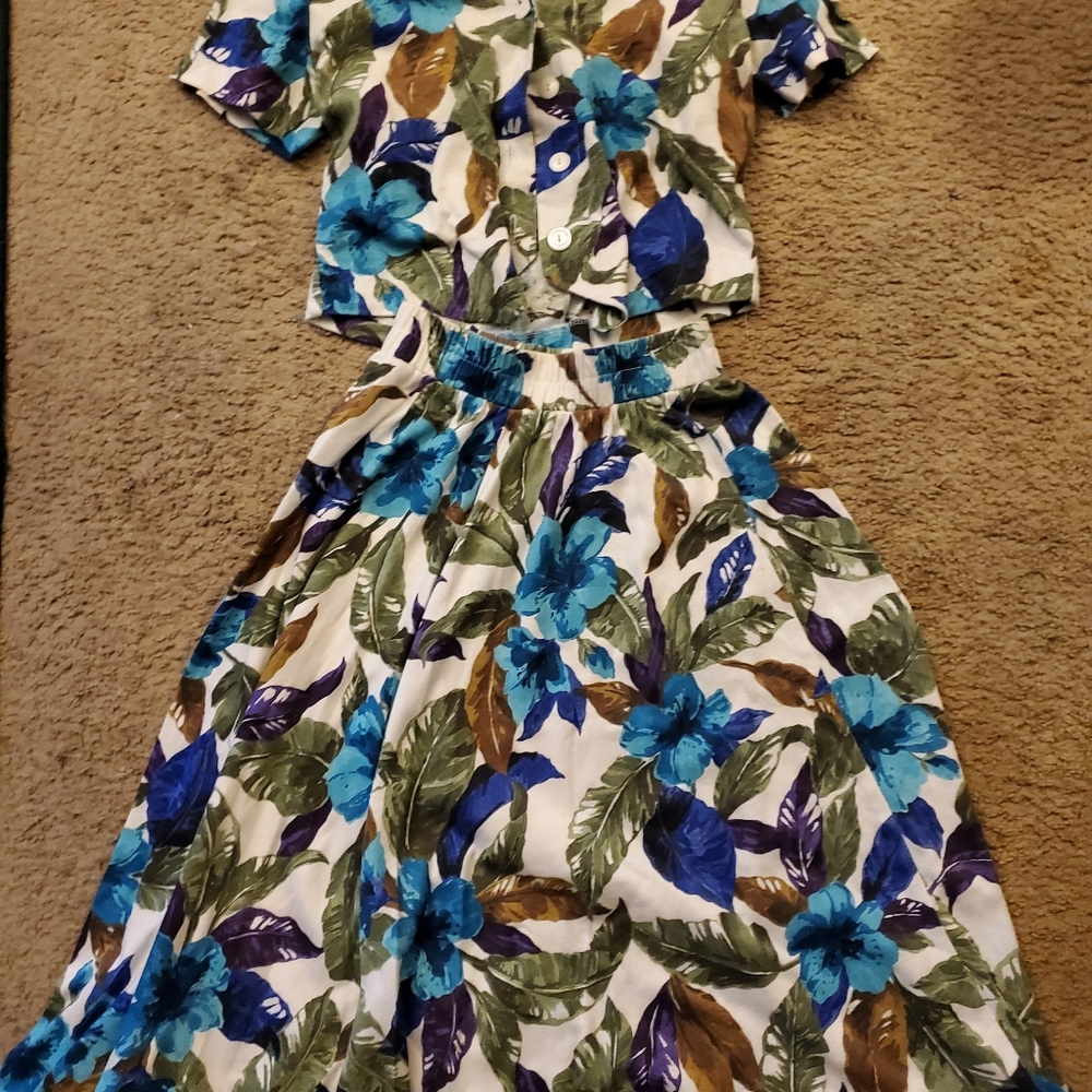2-piece vintage skirt outfit